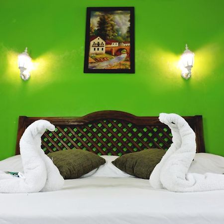 Hotel Valladolid Buitenkant foto