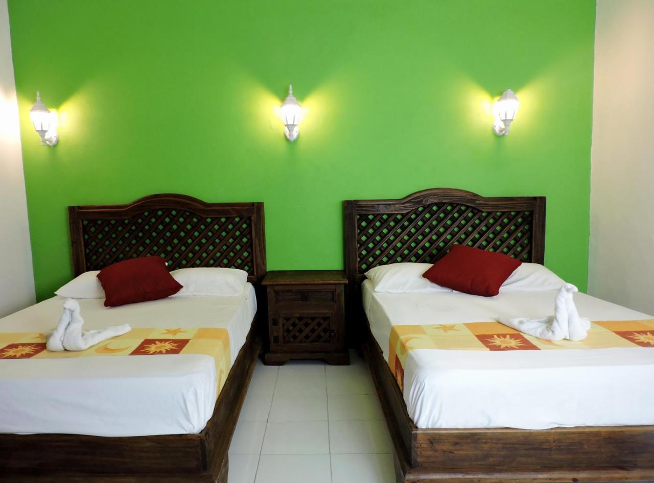 Hotel Valladolid Buitenkant foto