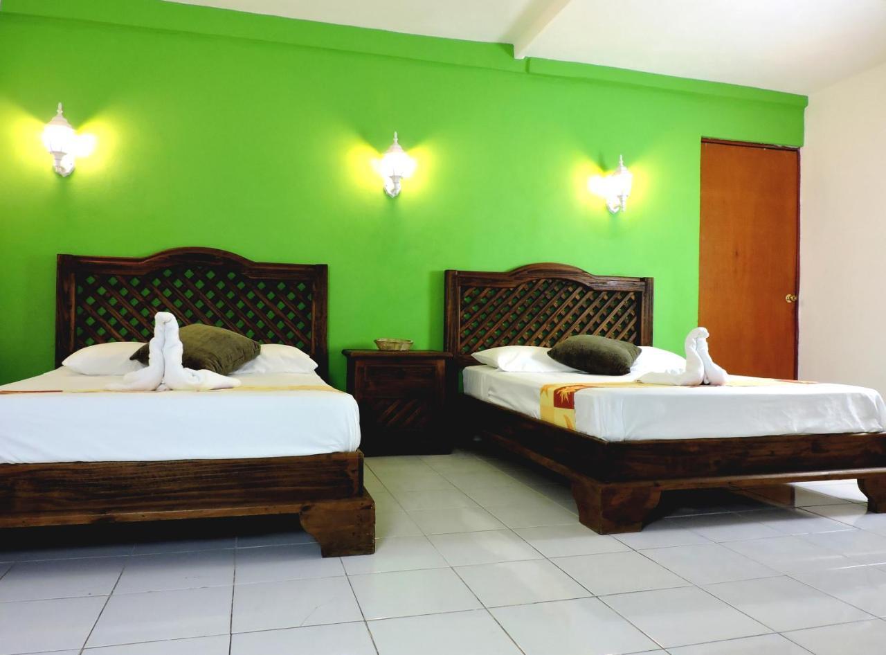 Hotel Valladolid Buitenkant foto