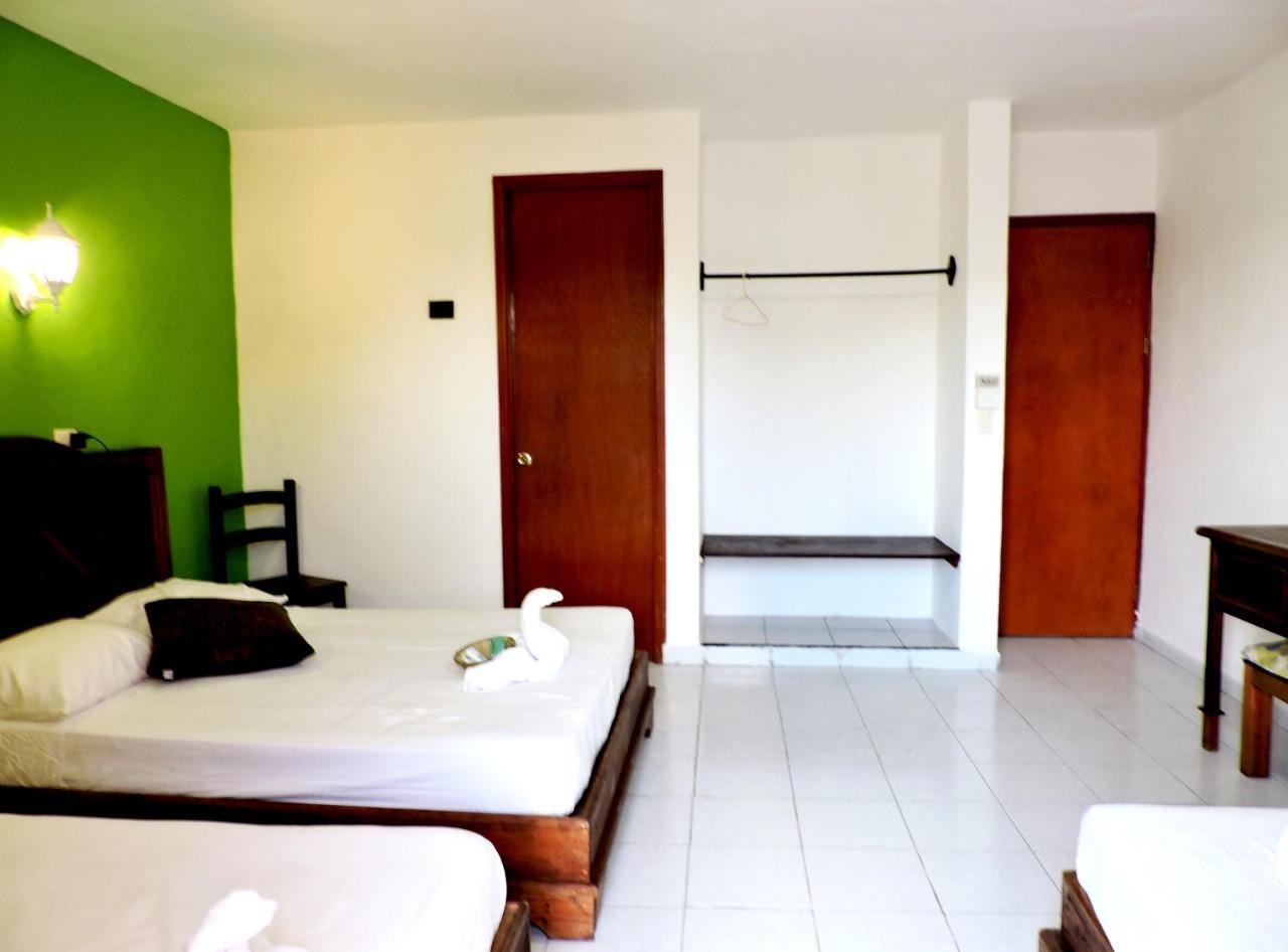 Hotel Valladolid Buitenkant foto